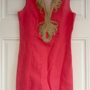Lilly Pulitzer Elegant Pink Dress with Gold Detailing
